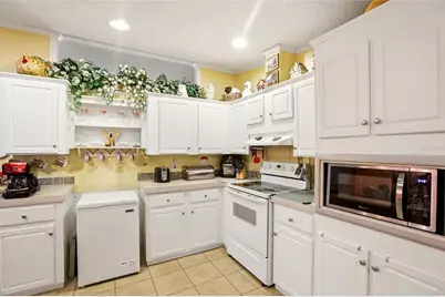 184 W Manatee Loop, Punta Gorda, FL 33950 - Photo 9