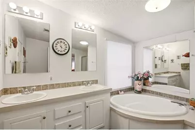 184 W Manatee Loop, Punta Gorda, FL 33950 - Photo 17