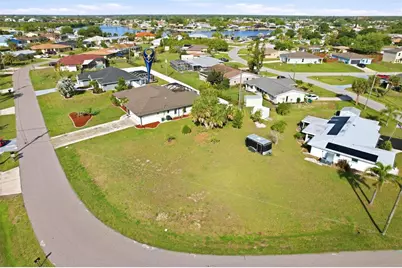 176 N Waterway Drive NW, Port Charlotte, FL 33952 - Photo 35