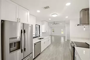 176 N Waterway Dr NW, Port Charlotte, FL 33952 - Photo 9