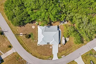 18399 Burkholder Cir, Port Charlotte, FL 33948 - Photo 35