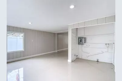 1328 Divot Lane, Tampa, FL 33612 - Photo 25