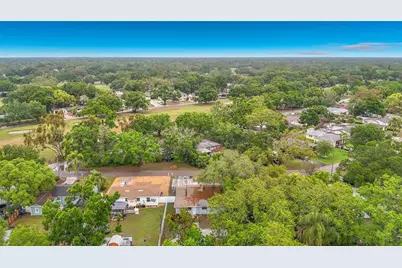 1328 Divot Lane, Tampa, FL 33612 - Photo 59