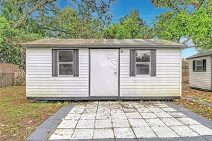 1328 Divot Ln, Tampa, FL 33612 - Photo 55