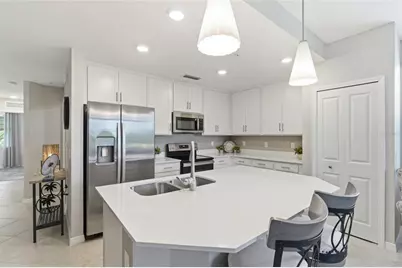 14151 Heritage Landing Boulevard #1011, Punta Gorda, FL 33955 - Photo 5