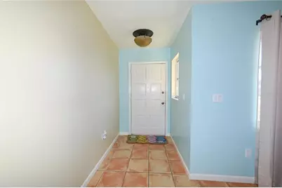 9215 Kingston Road, Bradenton, FL 34210 - Photo 3