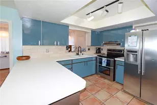 9215 Kingston Rd, Bradenton, FL 34210 - Photo 11