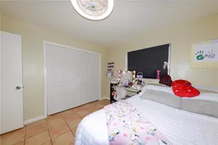 9215 Kingston Rd, Bradenton, FL 34210 - Photo 17
