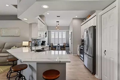 408 Delwood Breck Street, Ruskin, FL 33570 - Photo 5