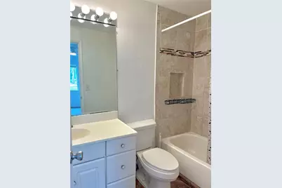 2724 Hidden Lake Boulevard #A, Sarasota, FL 34237 - Photo 17