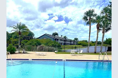 2724 Hidden Lake Boulevard #A, Sarasota, FL 34237 - Photo 3