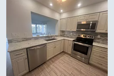 110 Sinclair Street SE, Port Charlotte, FL 33952 - Photo 7