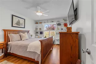 121 Costa Mesa Dr, Lady Lake, FL 32159 - Photo 3