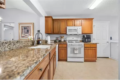 121 Costa Mesa Drive, Lady Lake, FL 32159 - Photo 15