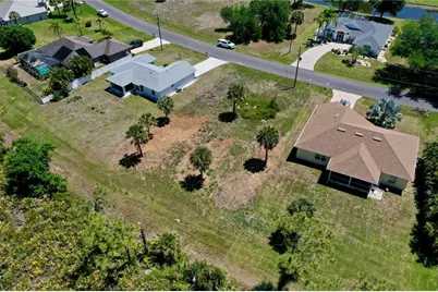 135 Long Meadow Lane, Rotonda West, FL 33947 - Photo 11