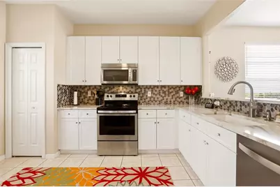 11198 Lakeland Circle, Fort Myers, FL 33913 - Photo 11