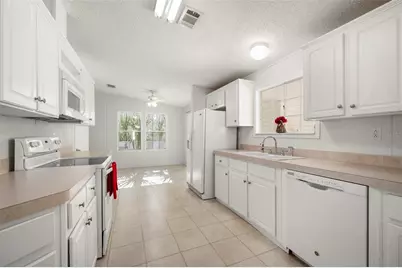 1000 Kings Highway #128, Port Charlotte, FL 33980 - Photo 15