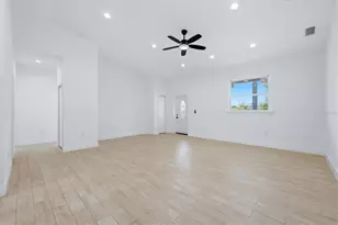 8 Bank Ct, Placida, FL 33946 - Photo 7