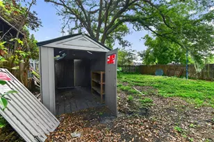 1423 18th St W, Bradenton, FL 34205 - Photo 13