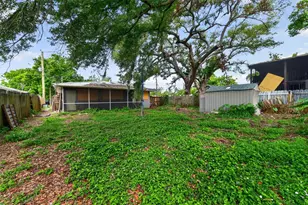 1423 18th St W, Bradenton, FL 34205 - Photo 9