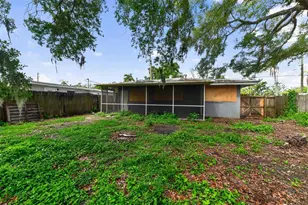 1423 18th St W, Bradenton, FL 34205 - Photo 11