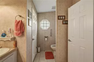 2100 Kings Hwy, Port Charlotte, FL 33980 - Photo 25