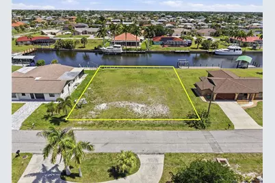 108 Sinclair Street SE, Port Charlotte, FL 33952 - Photo 1