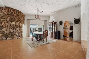 12902 SW David Dr, Lake Suzy, FL 34269 - Photo 7