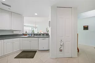 255 W End Dr, Punta Gorda, FL 33950 - Photo 9