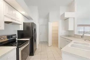 5333 SW 16th Pl, Cape Coral, FL 33914 - Photo 13