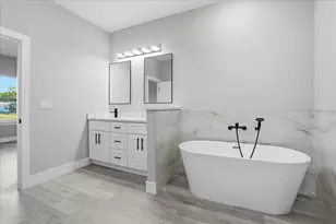 18292 Troon Ave, Port Charlotte, FL 33948 - Photo 23