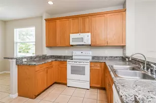2925 Willow Creek Ln, Kissimmee, FL 34741 - Photo 7