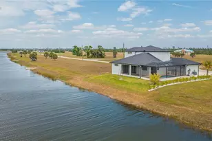 7 Sunflower Dr, Placida, FL 33946 - Photo 3