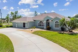 54 Medalist Pl, Rotonda West, FL 33947 - Photo 43