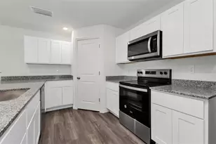 1040 Sherwin St, Port Charlotte, FL 33953 - Photo 3