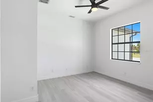 72 Tee View Rd, Rotonda West, FL 33947 - Photo 23