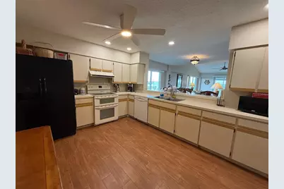 1477 Park Beach Circle #31, Punta Gorda, FL 33950 - Photo 5
