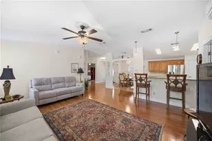 18 Emden Cir, Punta Gorda, FL 33950 - Photo 9