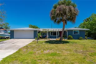 540 Grove Ave NW, Port Charlotte, FL 33952 - Photo 5
