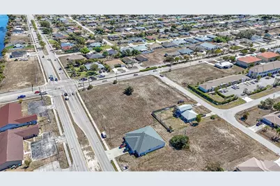 804 Gleason Parkway, Cape Coral, FL 33914 - Photo 11