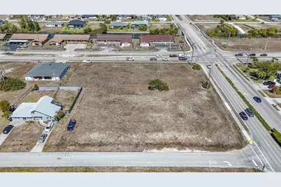 804 Gleason Parkway, Cape Coral, FL 33914 - Photo 7