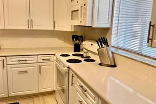 2801 Magdalina Dr, Punta Gorda, FL 33950 - Photo 9