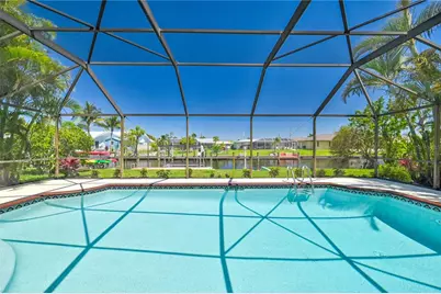 4815 Sorrento Court, Cape Coral, FL 33904 - Photo 5