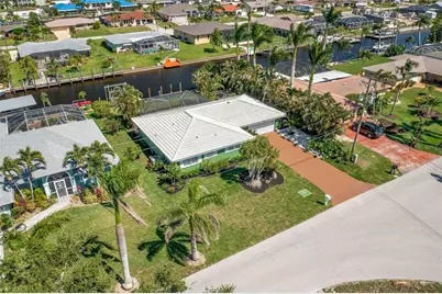 4815 Sorrento Court, Cape Coral, FL 33904 - Photo 3