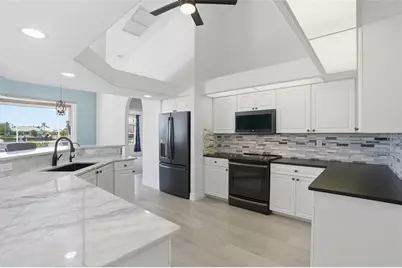 855 Pamela Drive, Punta Gorda, FL 33950 - Photo 15