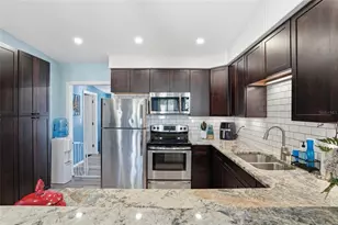 445 Palmetto Dr, Venice, FL 34293 - Photo 5