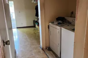 5733 Blueberry Ct, Lauderhill, FL 33313 - Photo 13