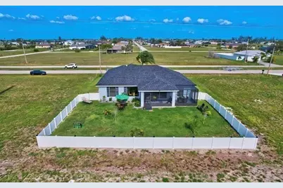 625 El Dorado Boulevard N, Cape Coral, FL 33993 - Photo 25