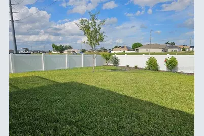 625 El Dorado Boulevard N, Cape Coral, FL 33993 - Photo 29