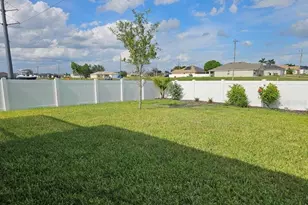 625 El Dorado Blvd N, Cape Coral, FL 33993 - Photo 29